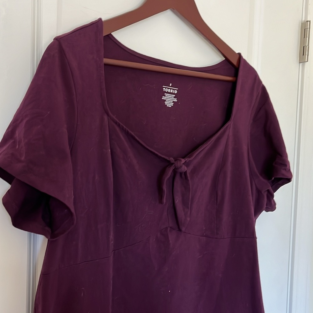 Torrid Plum Purple T-shirt - Picture 2 of 6